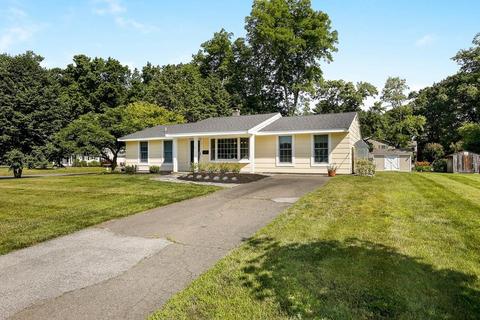 7 Perkins Rd, Danvers, MA 01923 photo 2