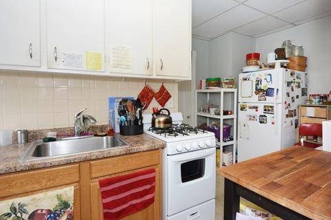 16 Dane St, Beverly, MA 01915 photo 6