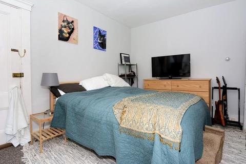 16 Dane St, Beverly, MA 01915 photo 30