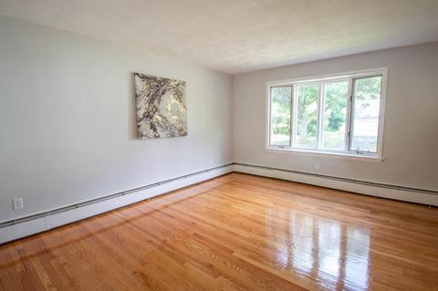 77 Primrose St, Springfield, MA 01151 photo 3