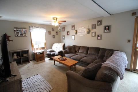 35 Brookside Dr, Gardner, MA 01440 photo 7