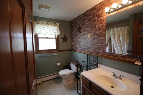 35 Brookside Dr, Gardner, MA 01440 photo 12