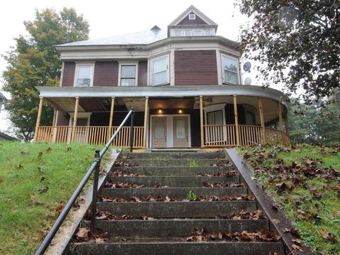 373 School St, Athol, MA 01331 photo 1