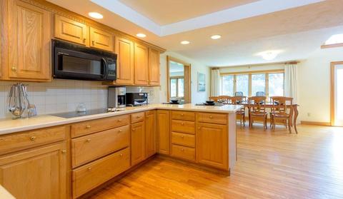 9 Stone Ave, Buzzards Bay, MA 02532 photo 6
