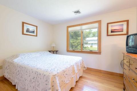 9 Stone Ave, Buzzards Bay, MA 02532 photo 17