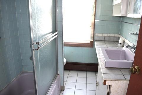 518 Palmer St, Fall River, MA 02721 photo 15