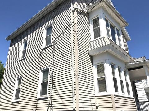 518 Palmer St, Fall River, MA 02721 photo 3