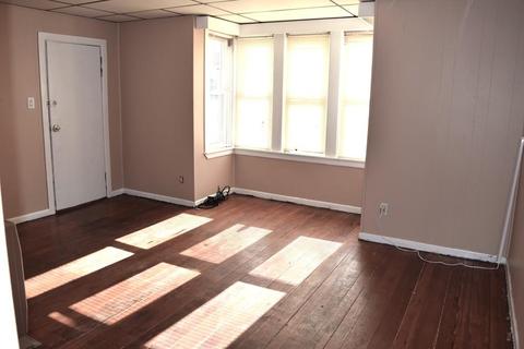 518 Palmer St, Fall River, MA 02721 photo 4