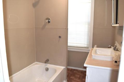 518 Palmer St, Fall River, MA 02721 photo 8