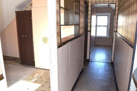 518 Palmer St, Fall River, MA 02721 photo 16