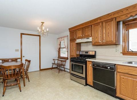 5 Rosella St, Springfield, MA 01118 photo 8