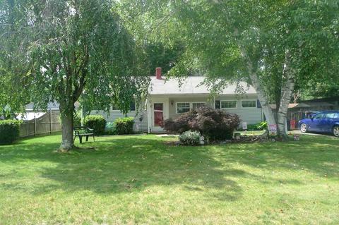 89 Groton St, Springfield, MA 01129 photo 1