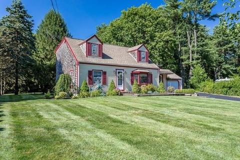 400 Britton St, Raynham, MA 02767 photo 2