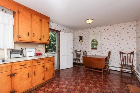 122 Hull St, Beverly, MA 01915 photo 4