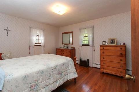 122 Hull St, Beverly, MA 01915 photo 5