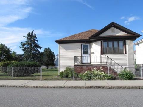 544 Penn St, Fall River, MA 02724 photo 1