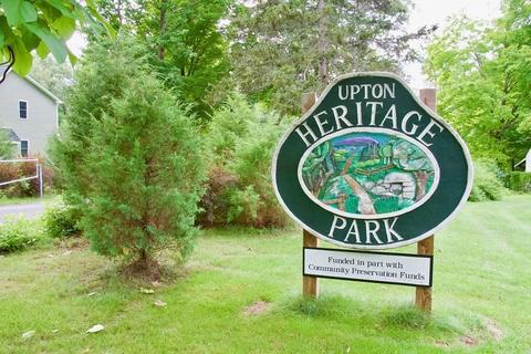 15 Elm St, Upton, MA 01568 photo 38
