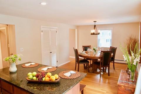 15 Elm St, Upton, MA 01568 photo 5