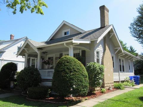71 Manitoba St, Springfield, MA 01108 photo 3