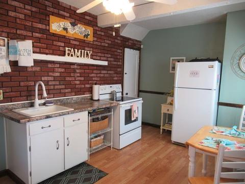 71 Manitoba St, Springfield, MA 01108 photo 15