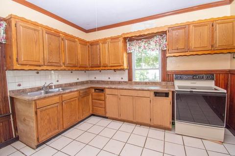 80 Grand St, Springfield, MA 01108 photo 10