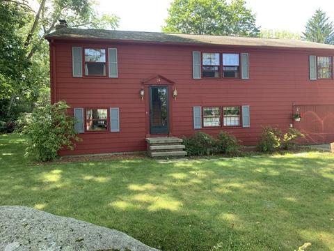 24 West, Webster, MA 01570 photo 2