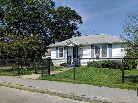 172 Swifts Beach Rd, Wareham, MA 02571 photo 1