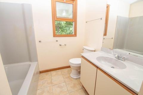 77 Pembroke St, Springfield, MA 01104 photo 8