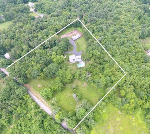 241 Mendon Rd, Sutton, MA 01590 photo 3