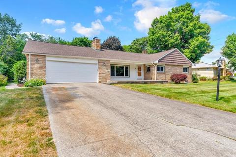 38 Kingoke Ln, Springfield, MA 01129 photo 2