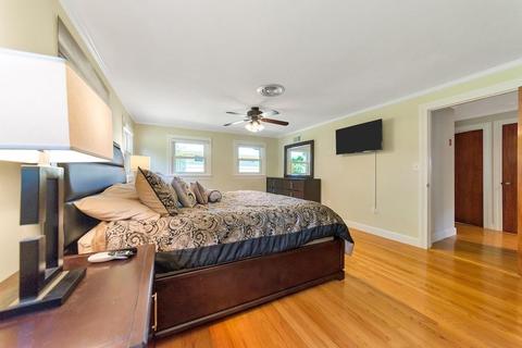38 Kingoke Ln, Springfield, MA 01129 photo 17