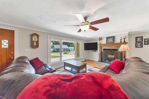 38 Kingoke Ln, Springfield, MA 01129 photo 7