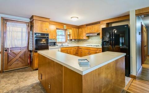 65 Putnam St, Beverly, MA 01915 photo 9