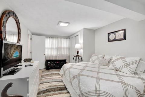 2 Hull Dr, Saugus, MA 01906 photo 7