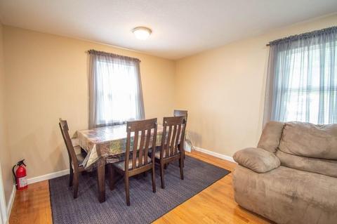 81 Amore Rd, Springfield, MA 01109 photo 5