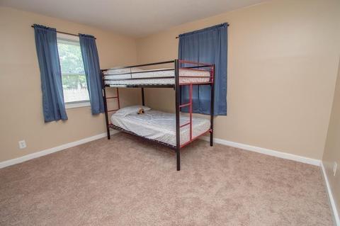 81 Amore Rd, Springfield, MA 01109 photo 12