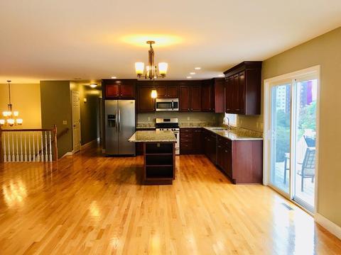 24 Arcadia Blvd, Springfield, MA 01118 photo 3