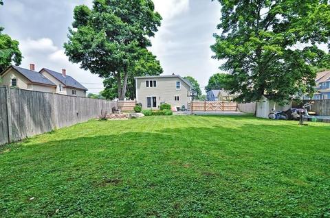 20 Endicott St, Danvers, MA 01923 photo 2