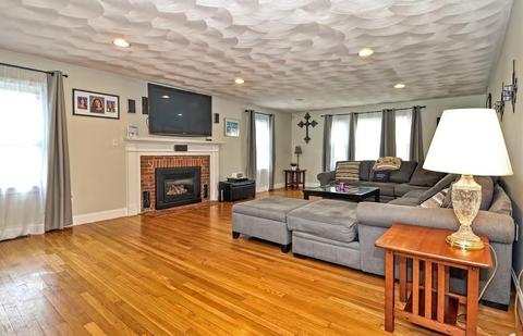 20 Endicott St, Danvers, MA 01923 photo 5