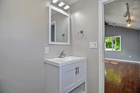 27 Knowles Rd, Worcester, MA 01602 photo 9