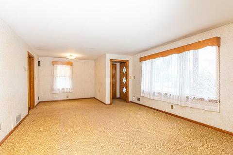 53 River St, Danvers, MA 01923 photo 3