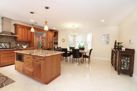 2 Cheever Ave, Saugus, MA 01906 photo 8