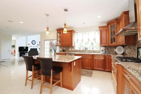 2 Cheever Ave, Saugus, MA 01906 photo 9