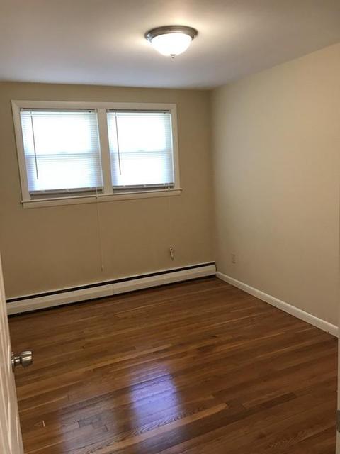 27 Lanark St, Worcester, MA 01603 photo 7
