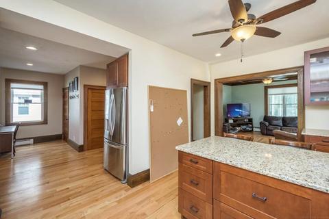 754 Pleasant St, Worcester, MA 01602 photo 15
