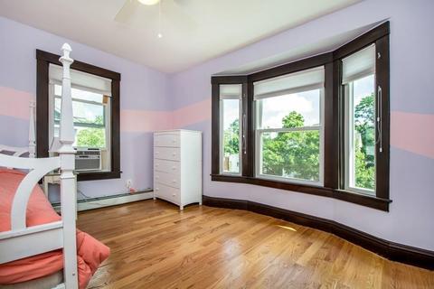 754 Pleasant St, Worcester, MA 01602 photo 20