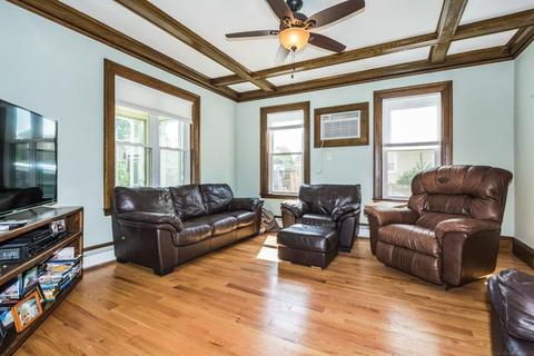 754 Pleasant St, Worcester, MA 01602 photo 8