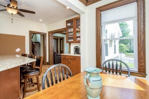 754 Pleasant St, Worcester, MA 01602 photo 14