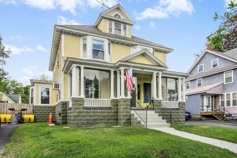 754 Pleasant St, Worcester, MA 01602 photo 1