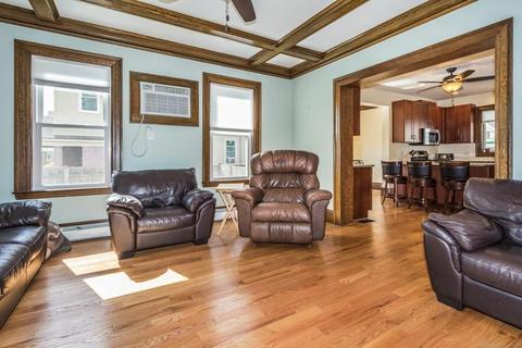 754 Pleasant St, Worcester, MA 01602 photo 6